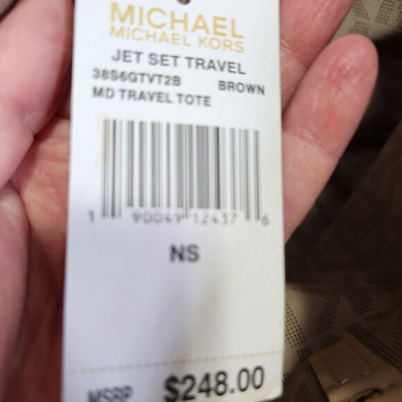 Michael Kors Jet Set Travel Tote - Picture 5 of 5